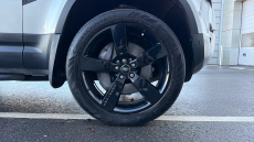 Land Rover Defender 2.0 P300 SE 90 3dr Auto Petrol Estate